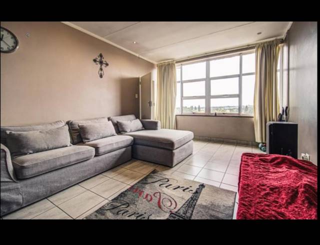 2 BEDROOM APARTMENT FOR SALE IN DOWERGLEN